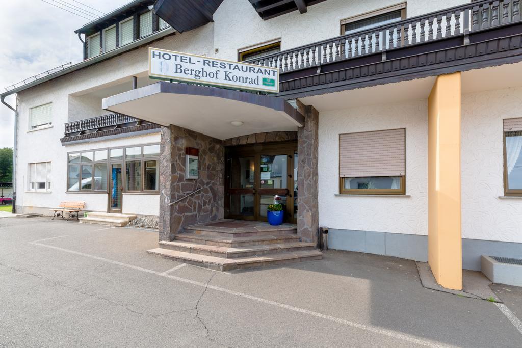 Hotel Restaurant Berghof Sohren エクステリア 写真